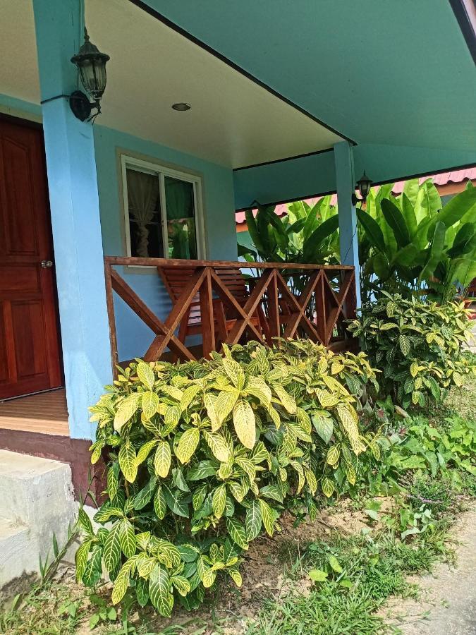Mookies Bungalows Ko Mook Bagian luar foto