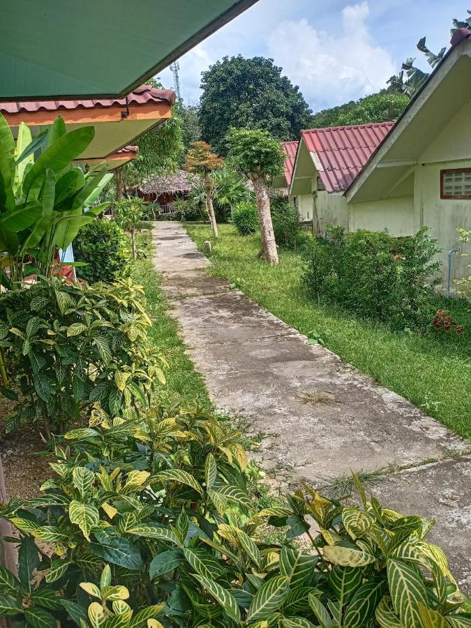 Mookies Bungalows Ko Mook Bagian luar foto